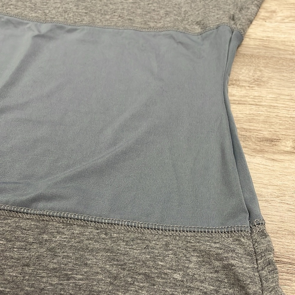 Gabby Reece Collection for Danskin Now Gray & Blue Sleeveless Tank Top Size L - Picture 9 of 12
